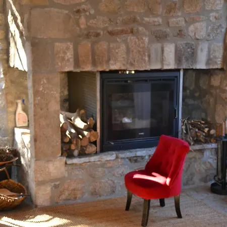 Le Couvent Cote Jardin Rocles (Ardeche)