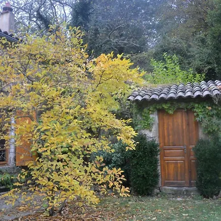 Le Couvent Cote Jardin Rocles (Ardeche)
