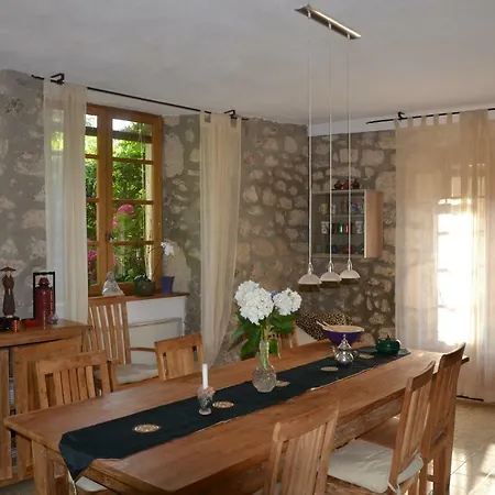 Le Couvent Cote Jardin 3*